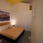 Vendégház Resta Cu'mme Vomero Nápoly