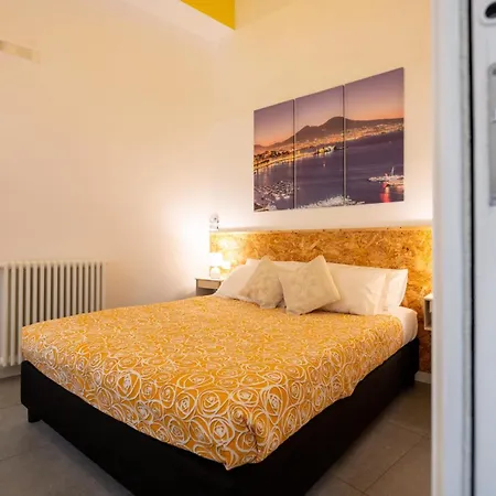 Resta Cu'mme Vomero Vendégház 4*