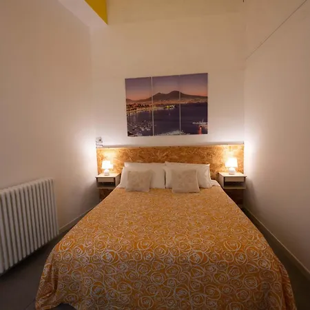 Resta Cu'mme Vomero 4*