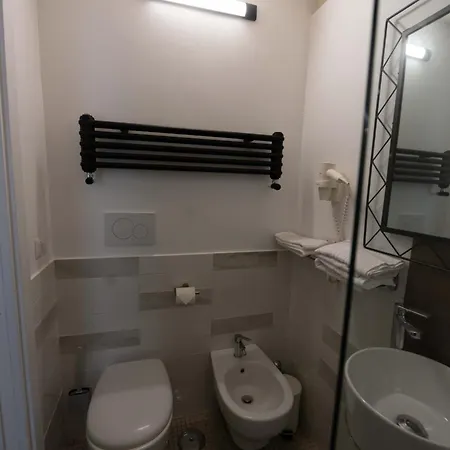 Resta Cu'mme Vomero 4* Neapel