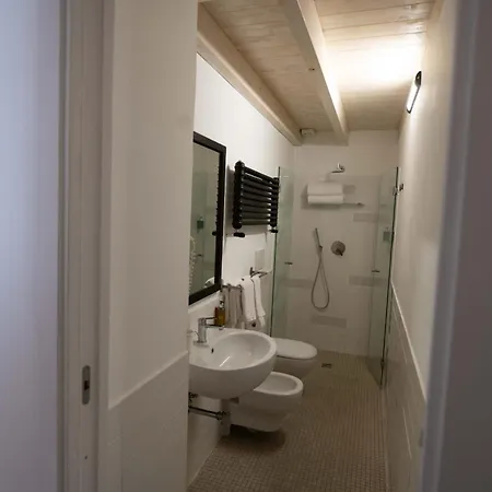 Resta Cu'mme Vomero Naples