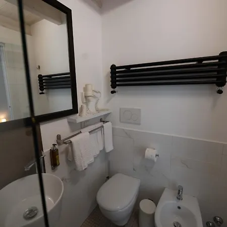 Resta Cu'mme Vomero 4*