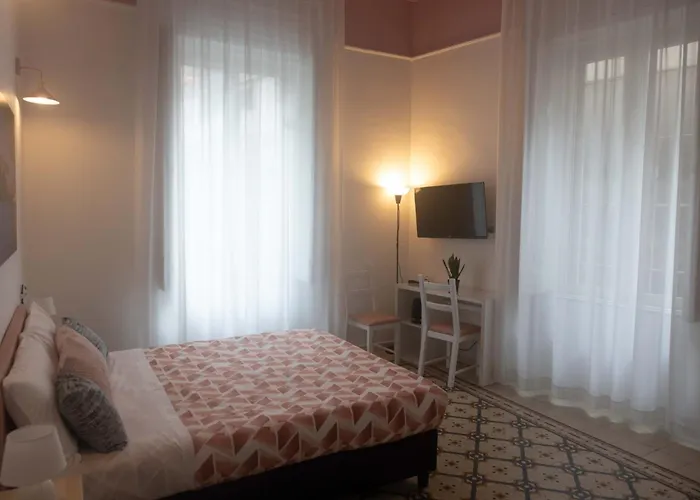 Resta Cu'mme Vomero 나폴리