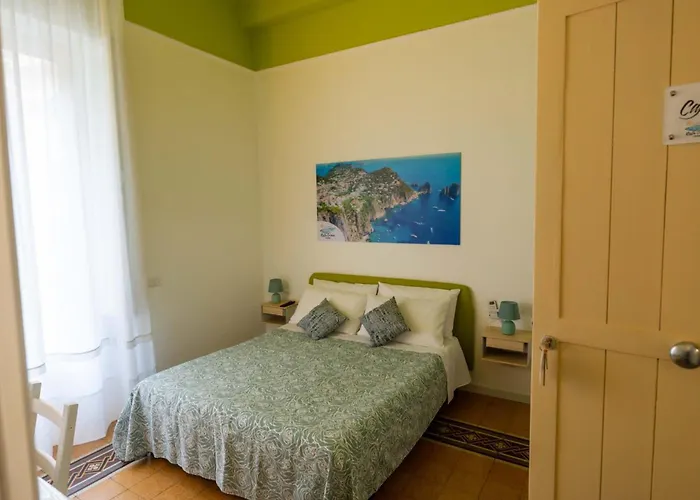 Resta Cu'mme Vomero 4* 나폴리