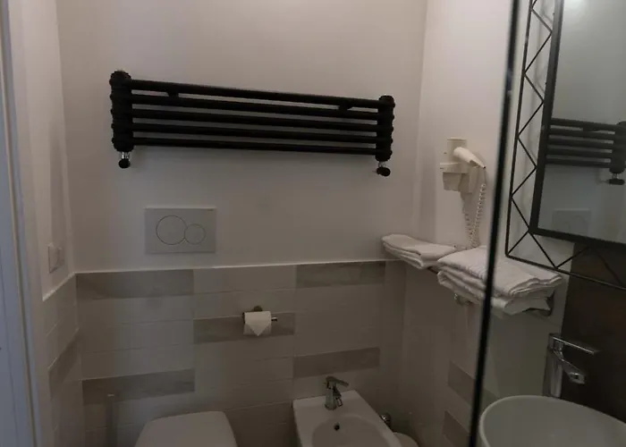 Resta Cu'mme Vomero 4* 나폴리